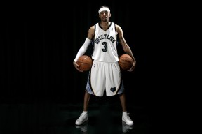 乔纳·隆戈的速度与力量，让全黑队进攻如风，乔瓦尼·格隆基