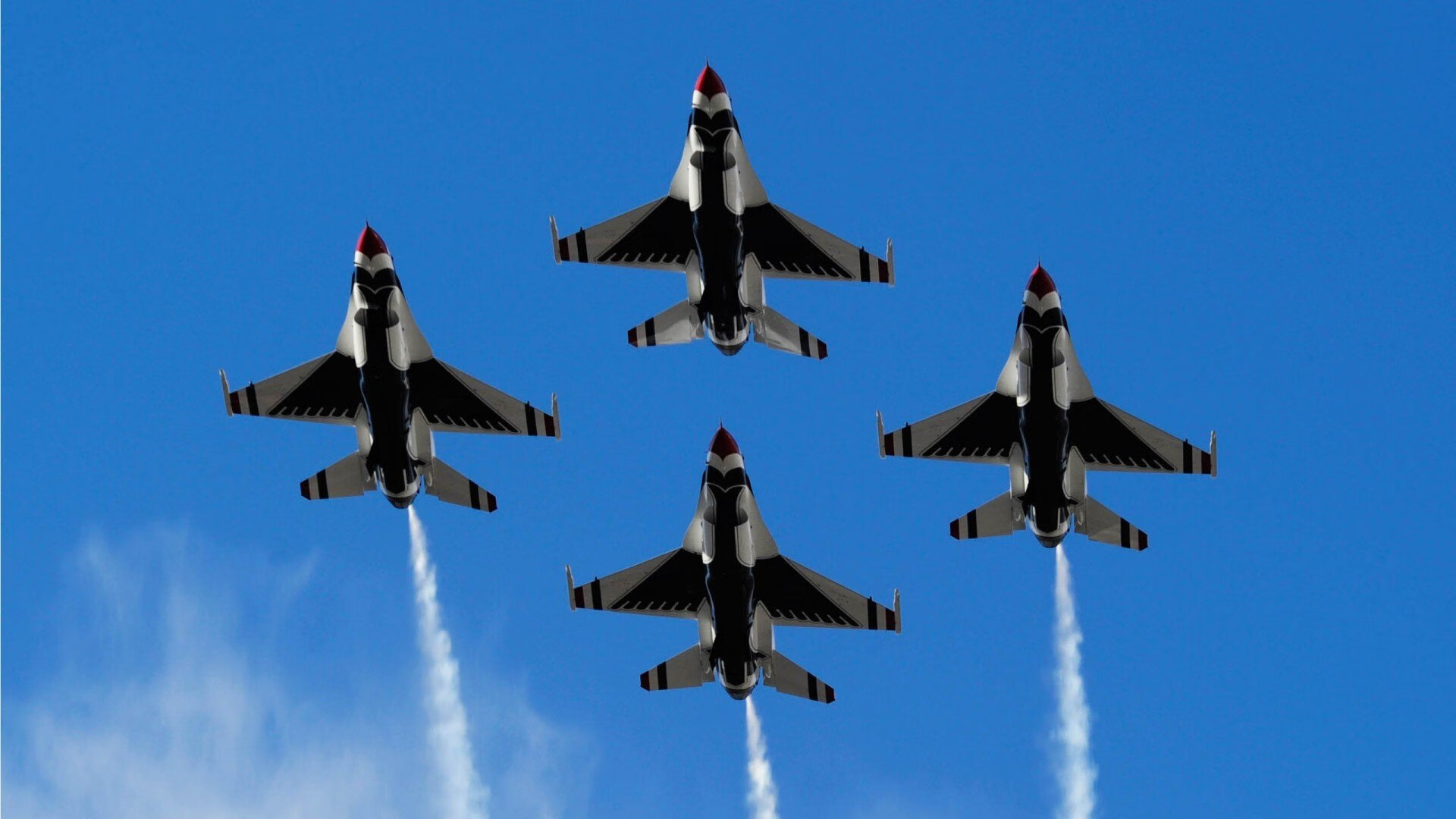 中国女篮场上默契度持续提升，中国女 篮