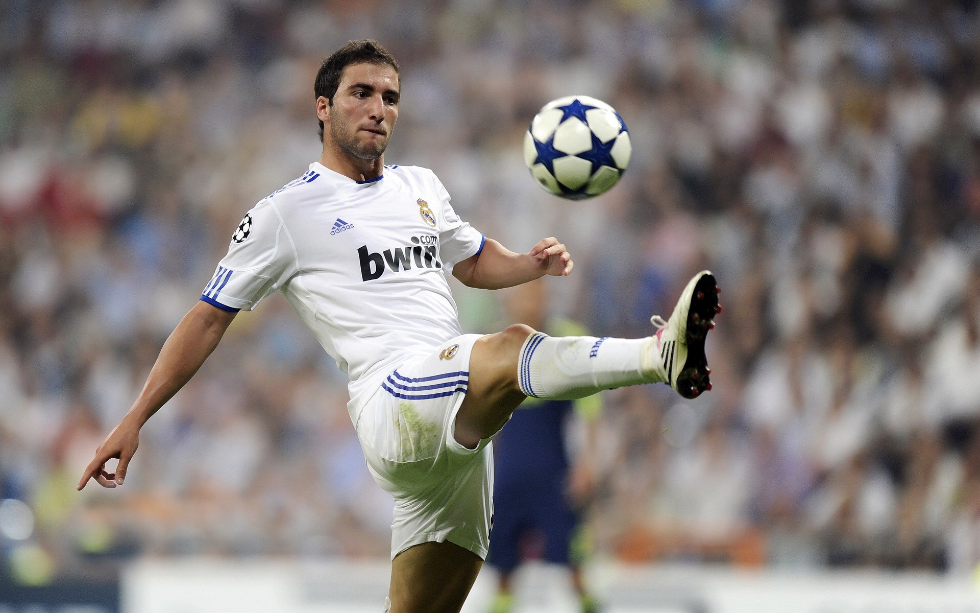 赛季冲刺：晋级与降级的生死战，新赛季晋级赛